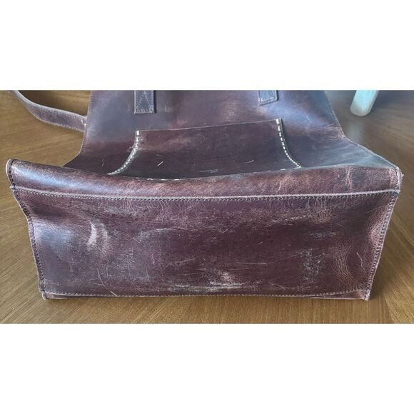 SUGARBOO & CO. Distressed oiled large tote in Cognac - Picture 8 of 8
